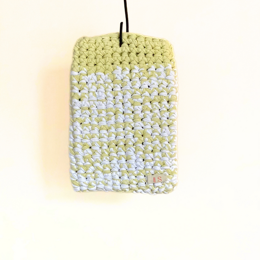 Laptop sleeve